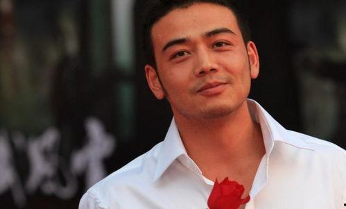 爆料娱乐圈杨烁简介图片,娱乐圈爆料中的硬汉魅力  第2张